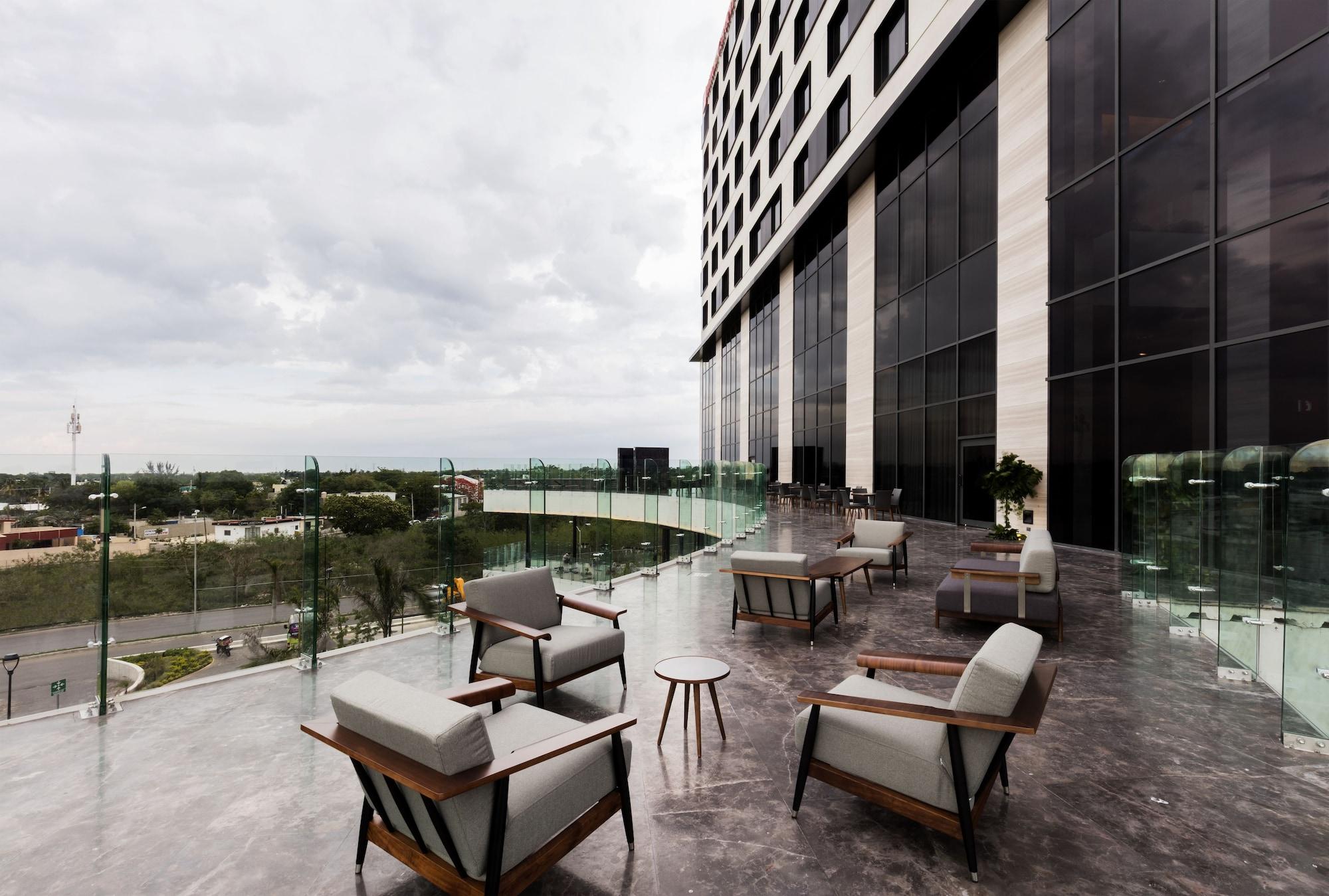 Hilton Garden Inn Mérida Exterior photo